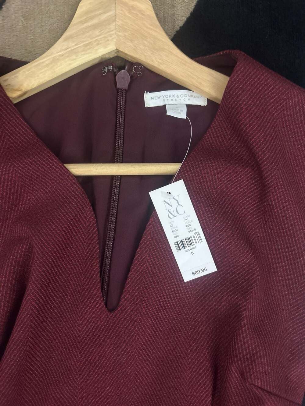 New York & Company Burgundy Herringbone V-Neck Sheath Dress NWT (8)